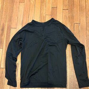 Black Long-Sleeve Henley metal vent Shirt - lululemon size L